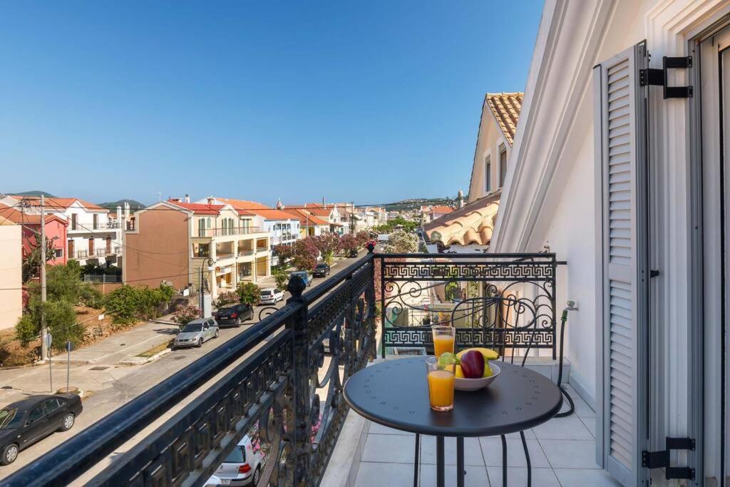 Gerry'S Argostoli Central Square Loft Bagian luar foto